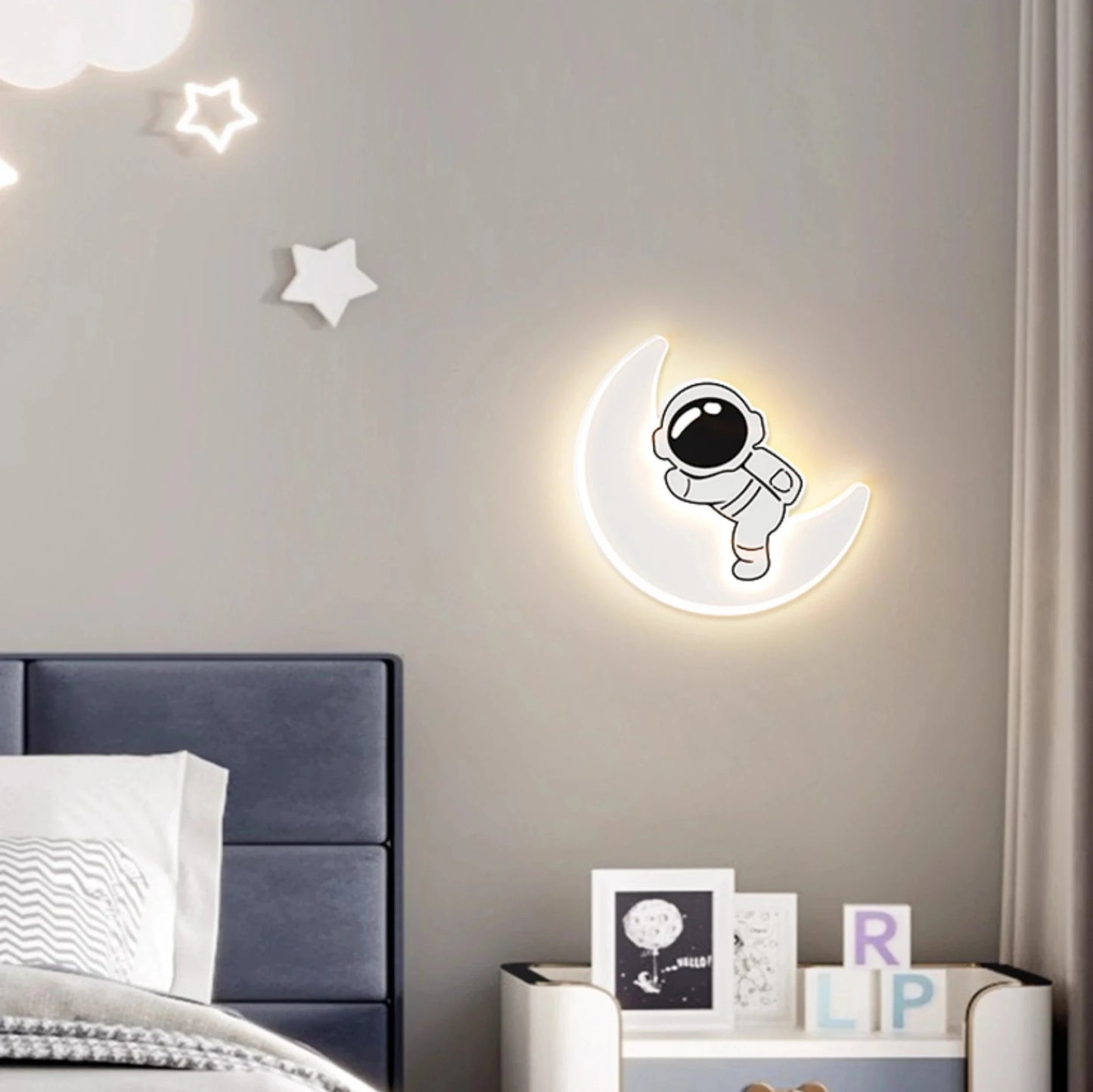 Lámparas de pared creativas de panda, apliques de pared de hierro, lámpara de pared de noche para dormitorio de astronauta para niños, iluminación para habitación de bebés y niños