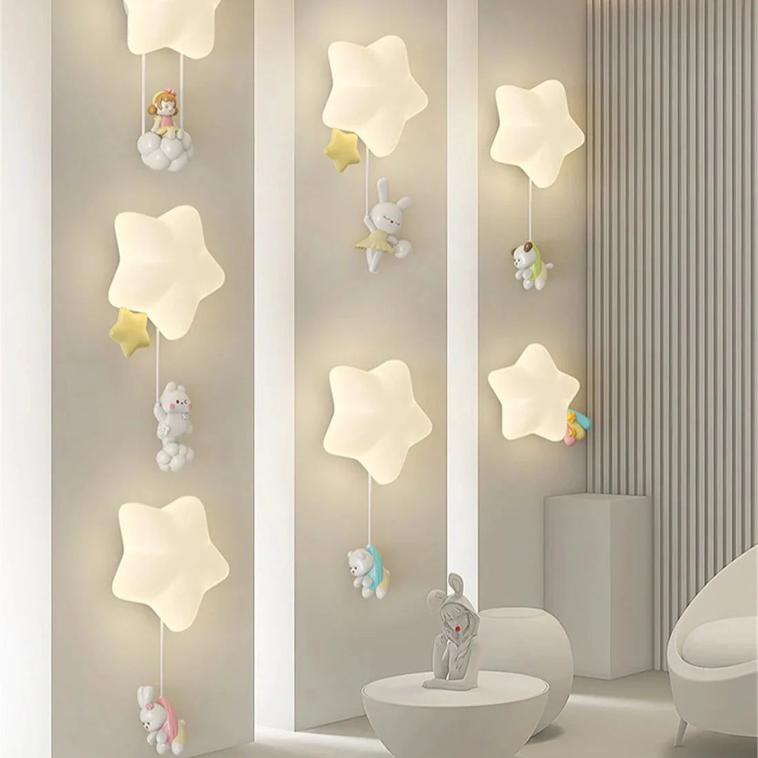 Cute Animals Hanging from Star Wall Lamp