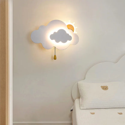 Hängende Lampe mit Wolken-Charakter „Happy Sun“