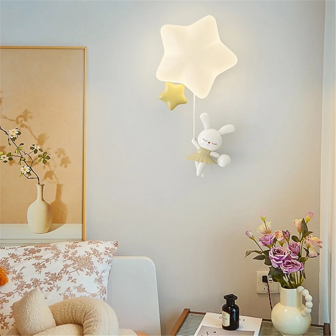 Cute Animals Hanging from Star Wall Lamp