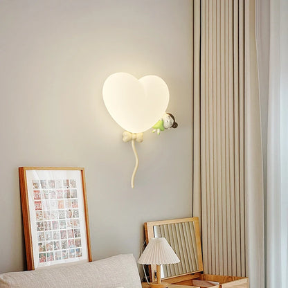 Lámpara de pared LED con forma de corazón de Cupido